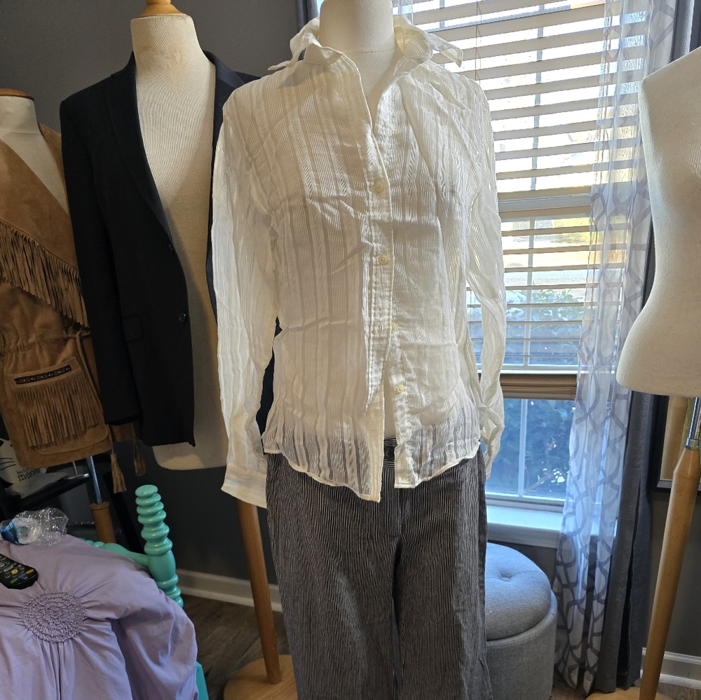 ⚡️White Textured Semi Sheer Blouse by Lady Hathaway
